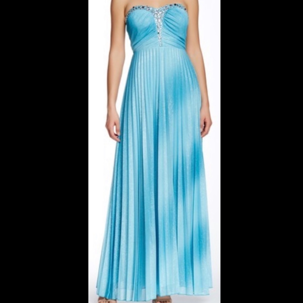 Embellished Sweetheart Neck Glitter Maxi Dress